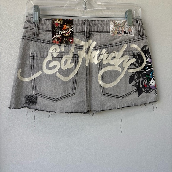 Ed Hardy Gray Denim Mini Skirt with Colorful Design Size small NWT - Picture 3 of 7